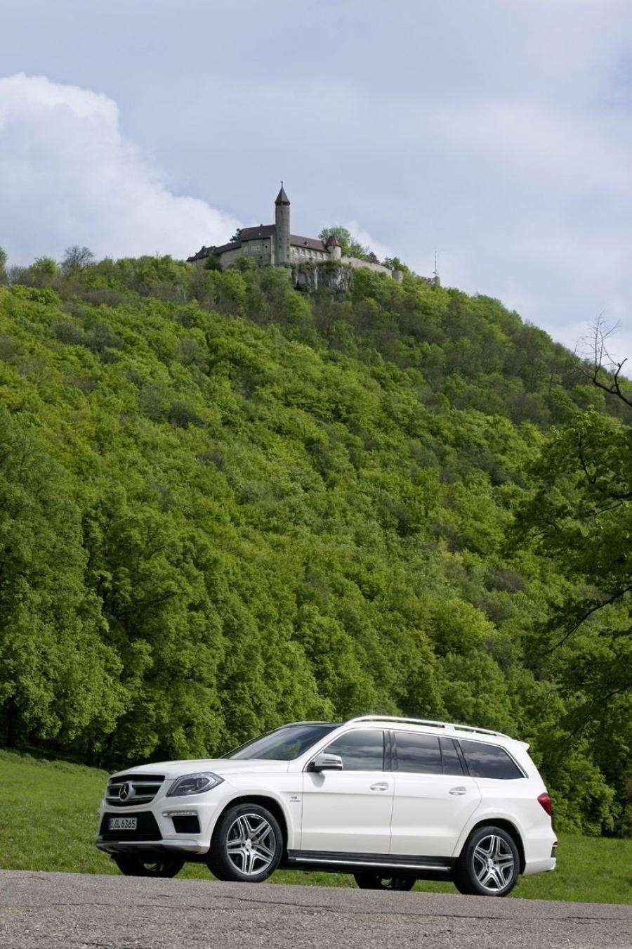  Mercedes-Benz GL63 AMG 2013 года  (фото 8 из 24)